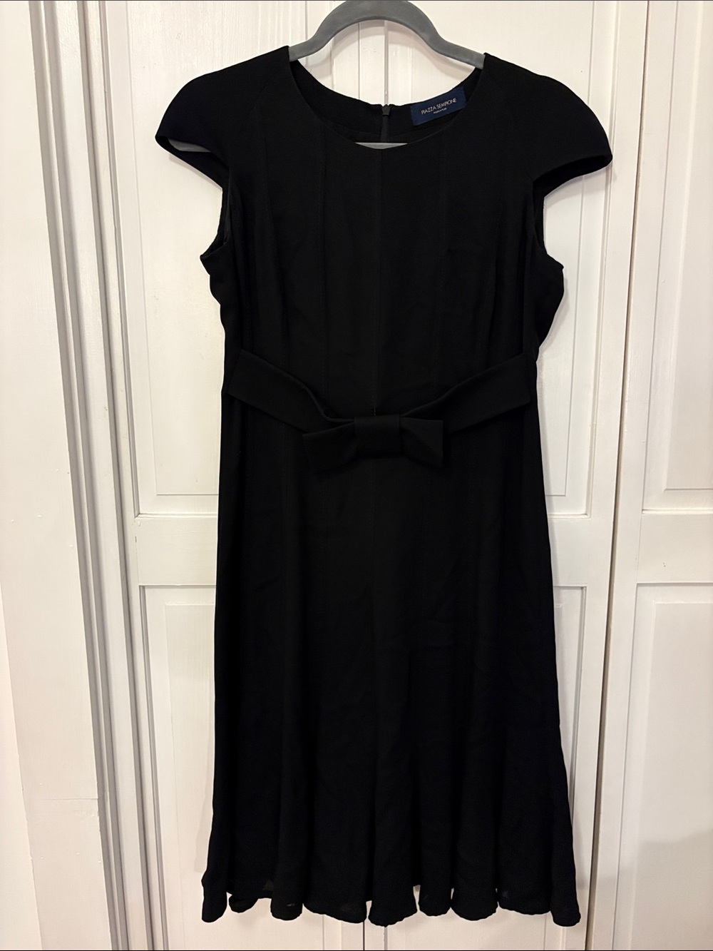 Black Bow-Waist Cap Sleeve Dress